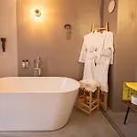 Boutiquehotel The Church Szálloda 3*