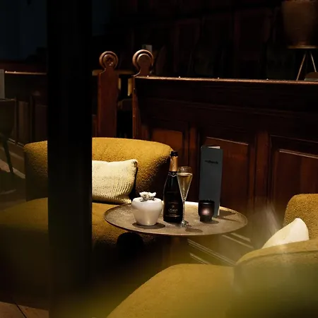 Boutiquehotel The Church فندق