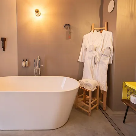 Boutiquehotel The Church فندق 3*