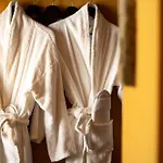Boutiquehotel The Church 酒店 阿纳姆